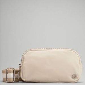 Limited edition Lulu’s everywhere crossbody